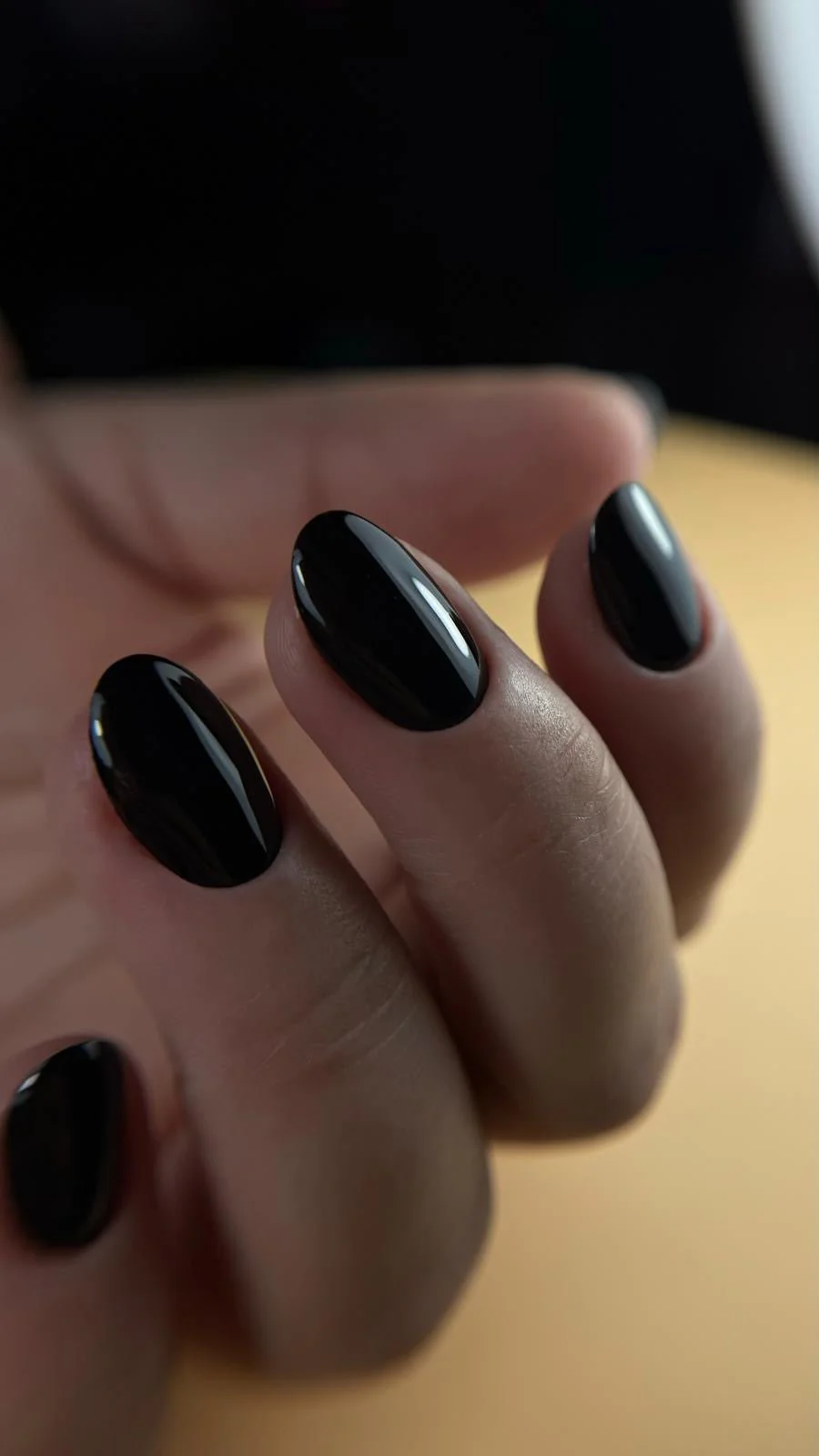 Gel polish Black - Image 3