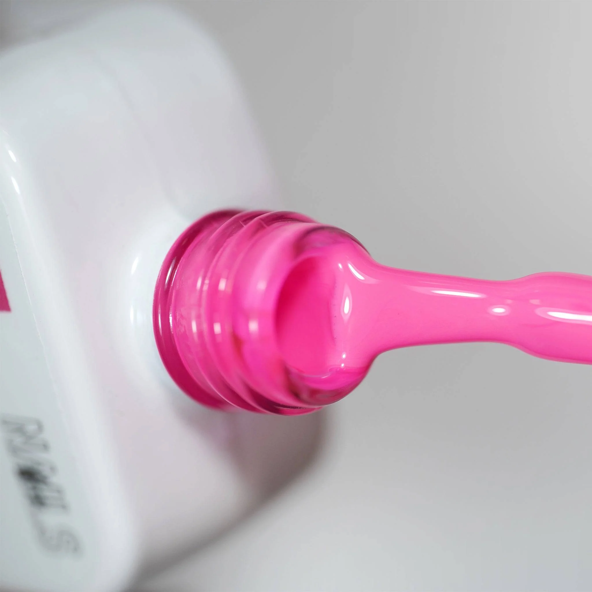 Gel polish Grenadine - Image 3