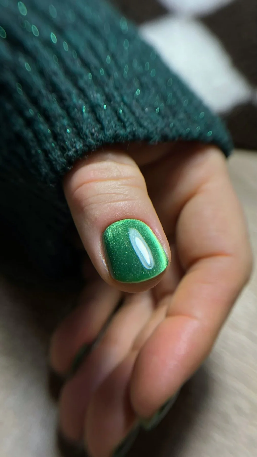 Gel polish Midnight green - Image 2